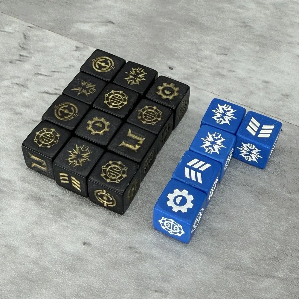 Star Wars Galactic Battle Game Dice Lot Blue & black 17 Total Dice